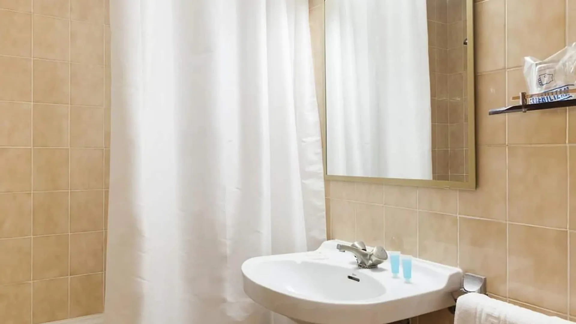 Hotel Spa La Terrassa Platja d'Aro 3*,