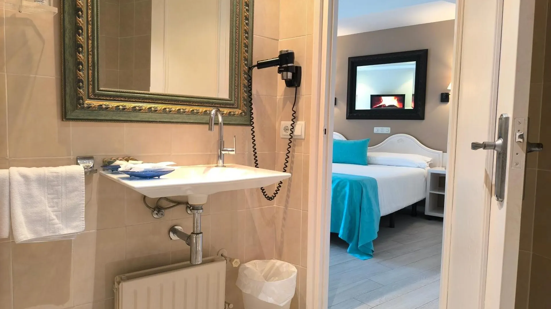 Hotel Spa La Terrassa Platja d'Aro 3*,